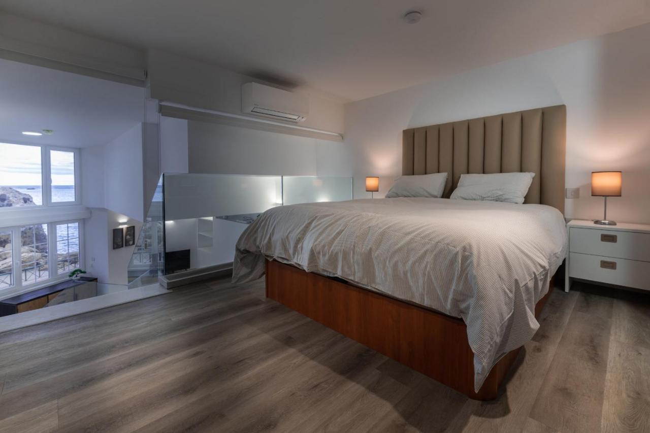 Beachfront Maisonette Gibilterra Esterno foto
